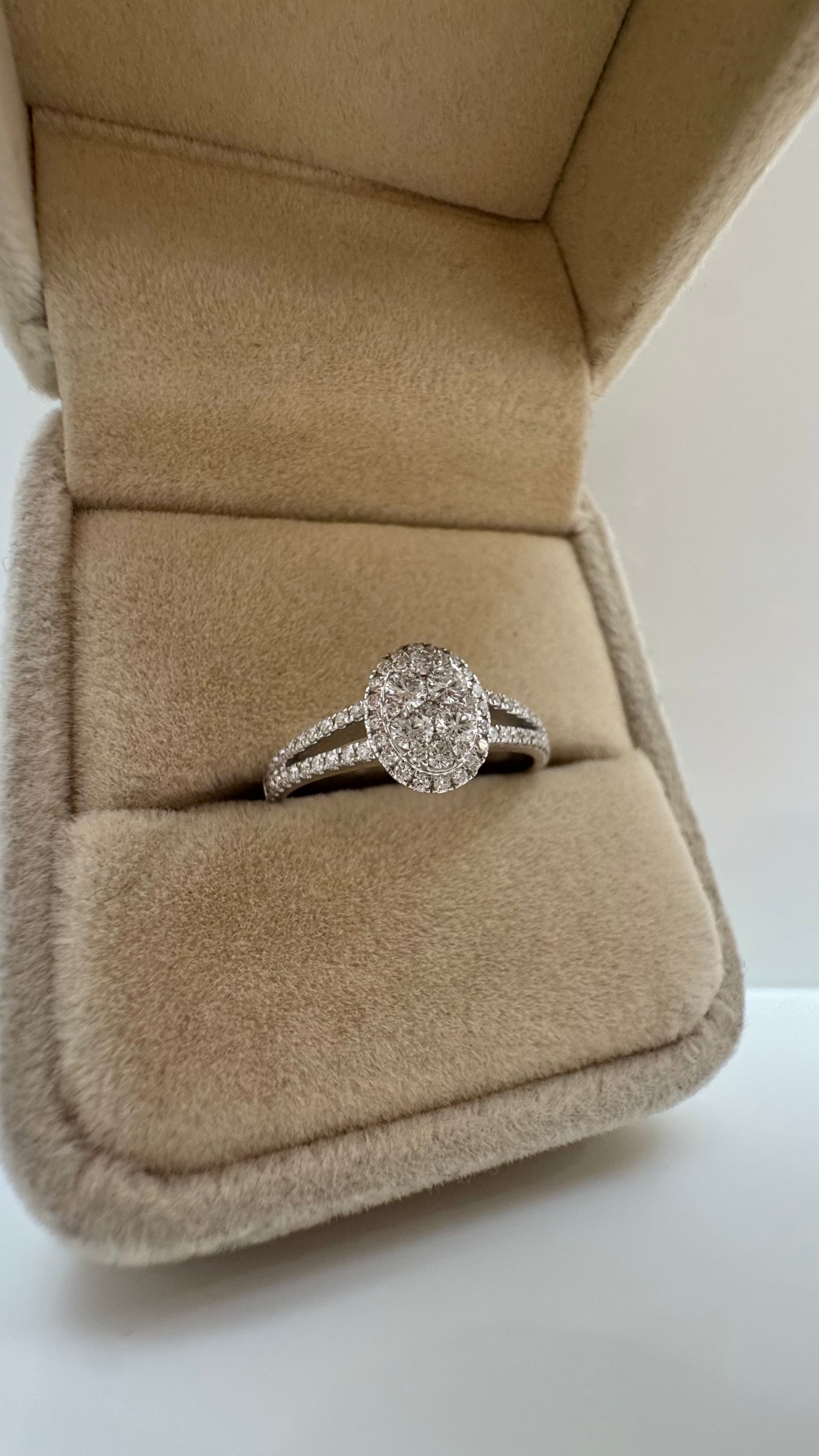 Anello Grace
