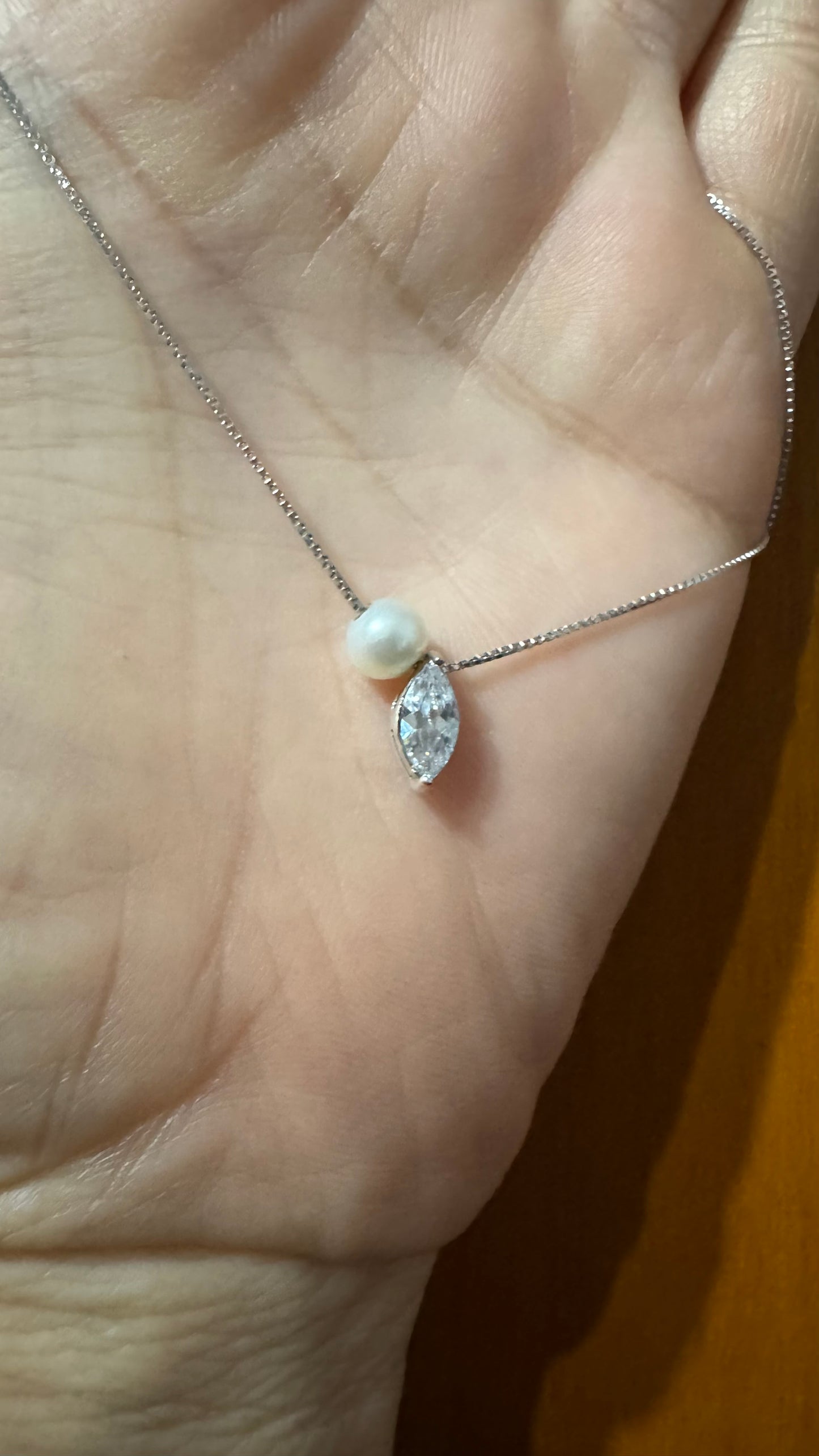 Collana Puntoluce navette con perla - Risi Gioielli