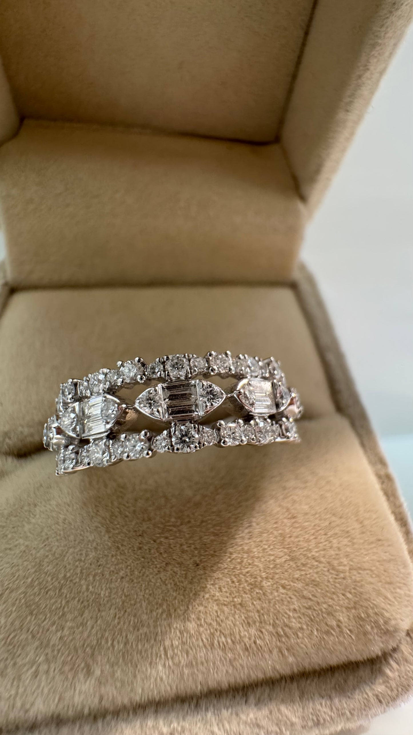 Anello Symphony