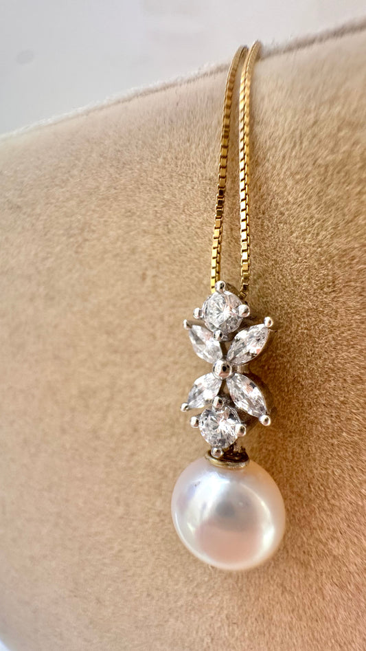 Collana perla floreale