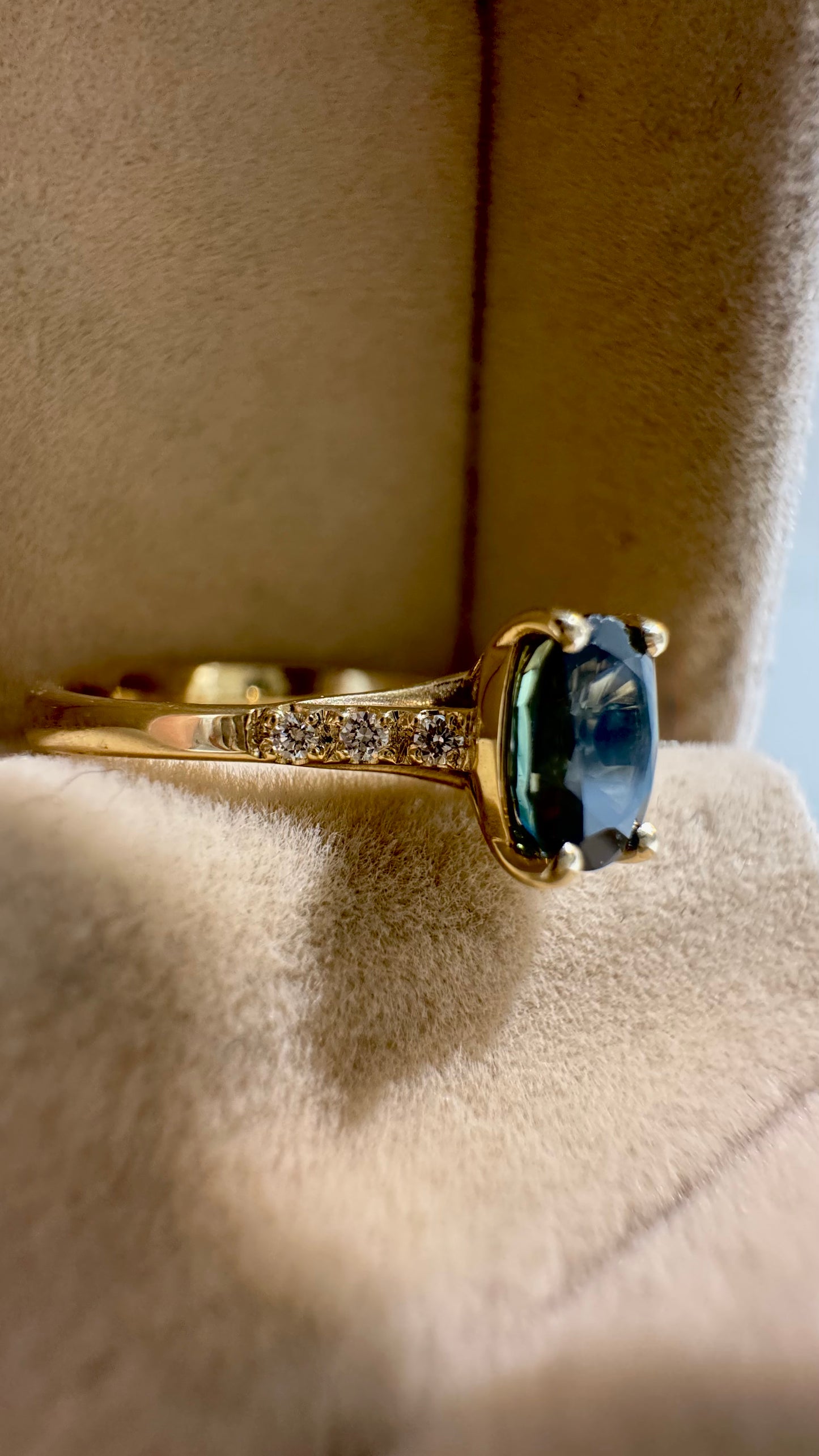 Anello zaffiro Teal Blue