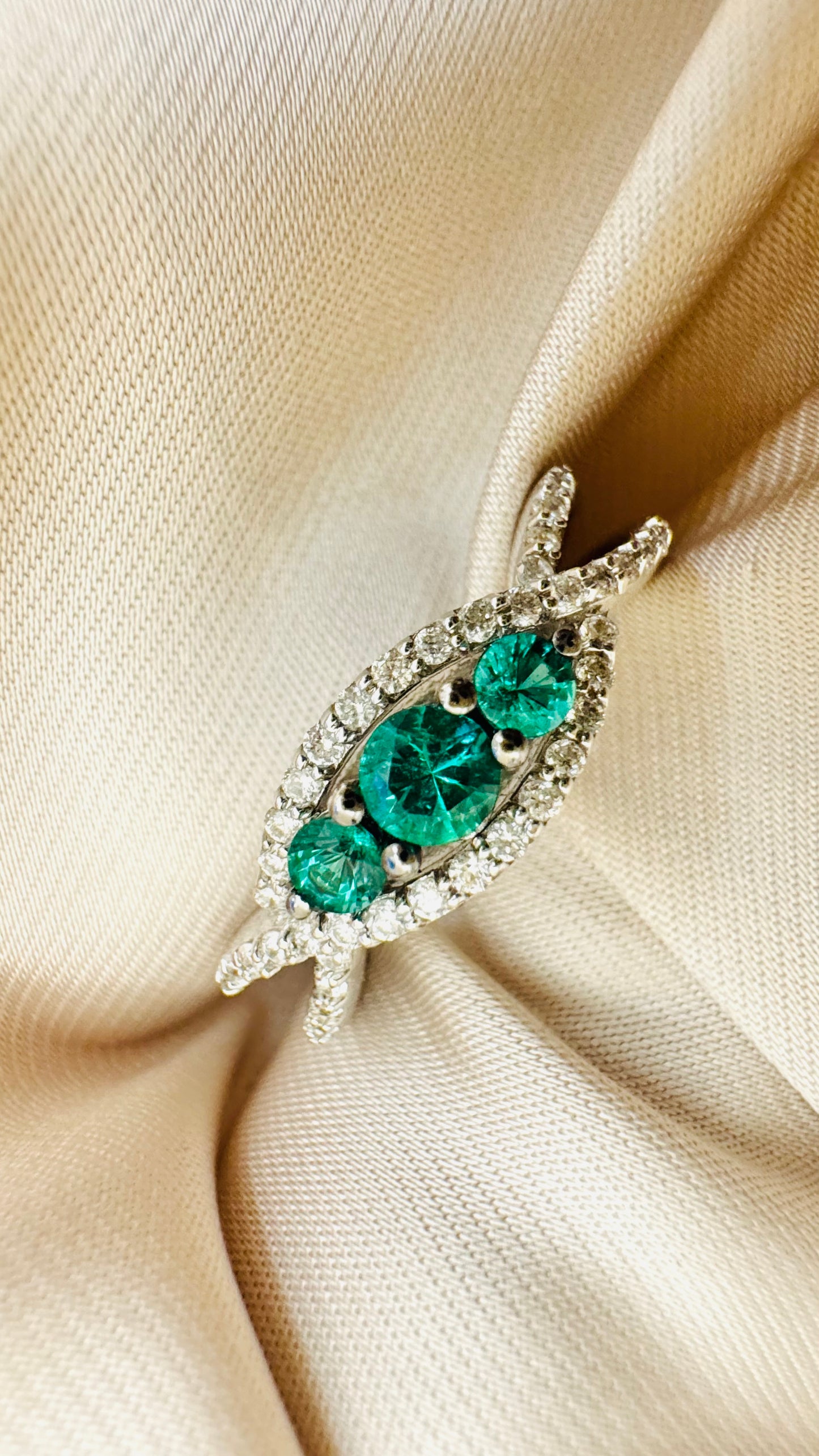 Anello Emerald Knot