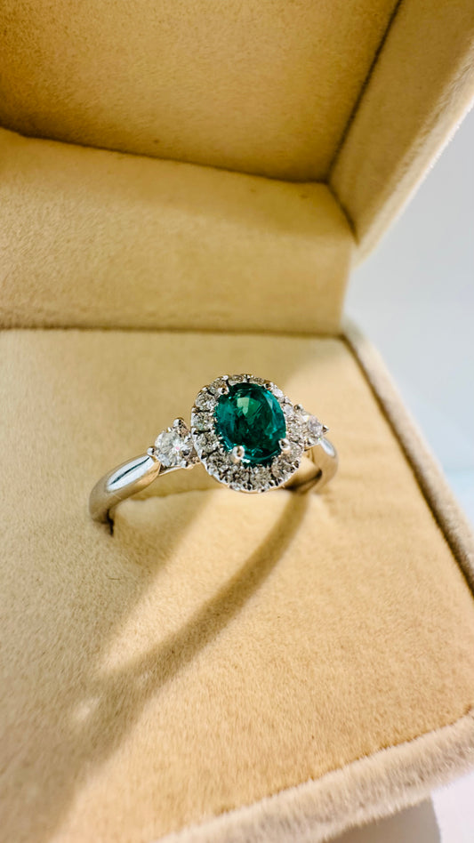 Vintage emerald ring