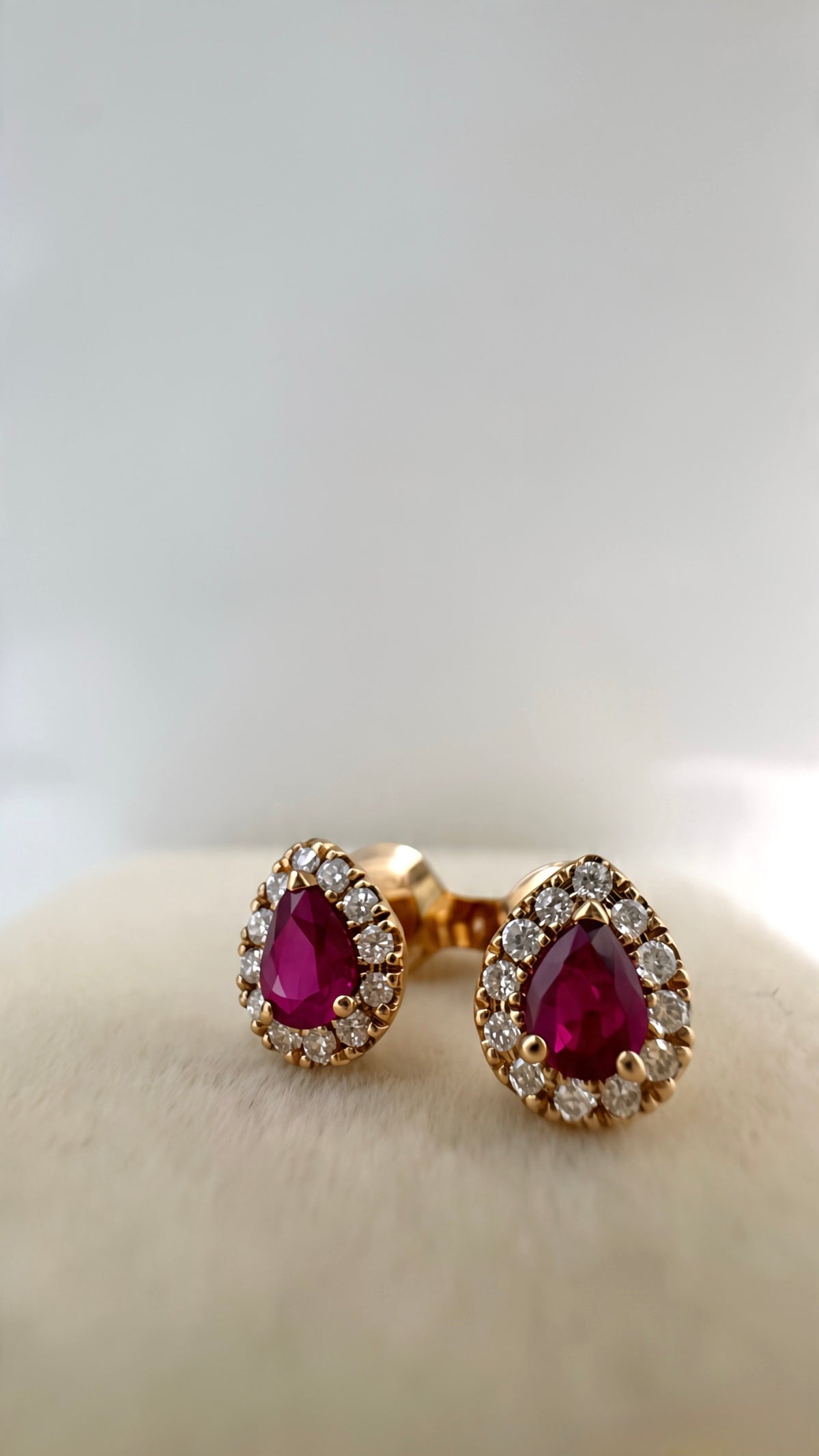 Orecchini red ruby drop
