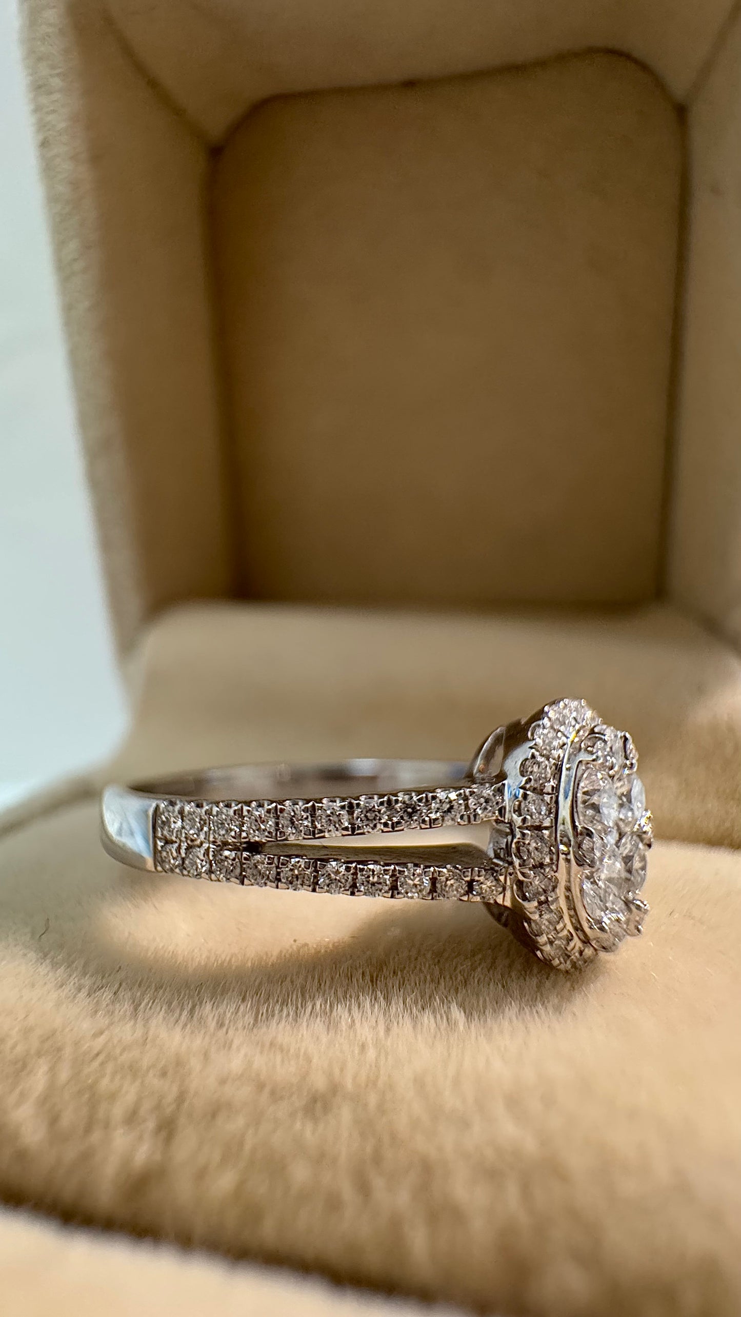 Anello Grace