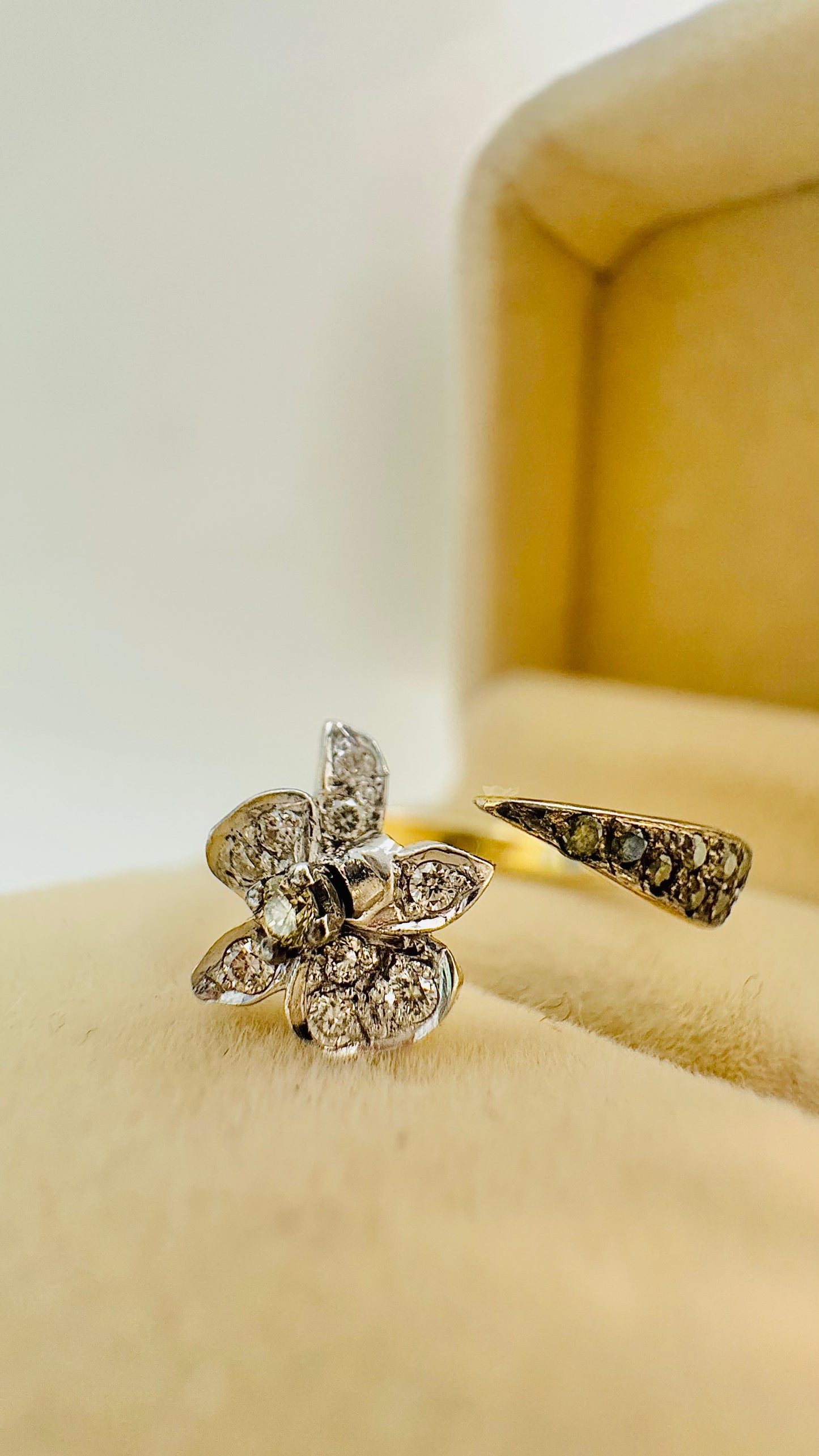 Anello Orchidea bianca