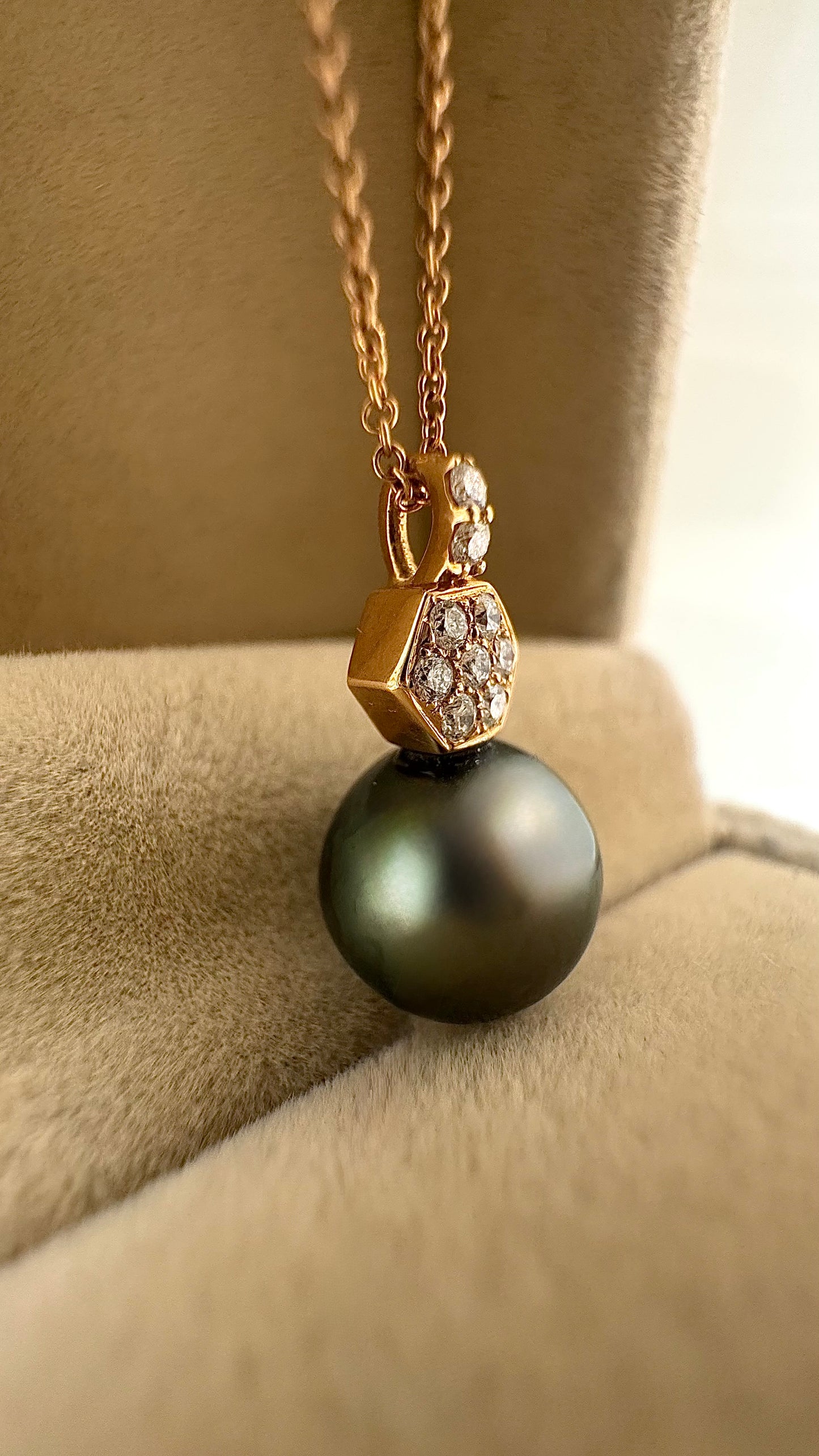Collana Geometric Pearl rosa