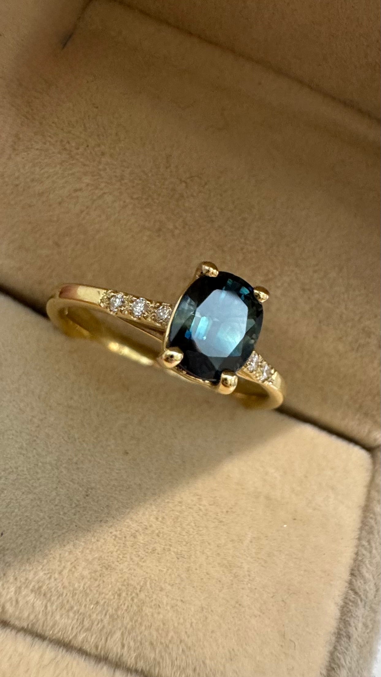 Anello zaffiro Teal Blue