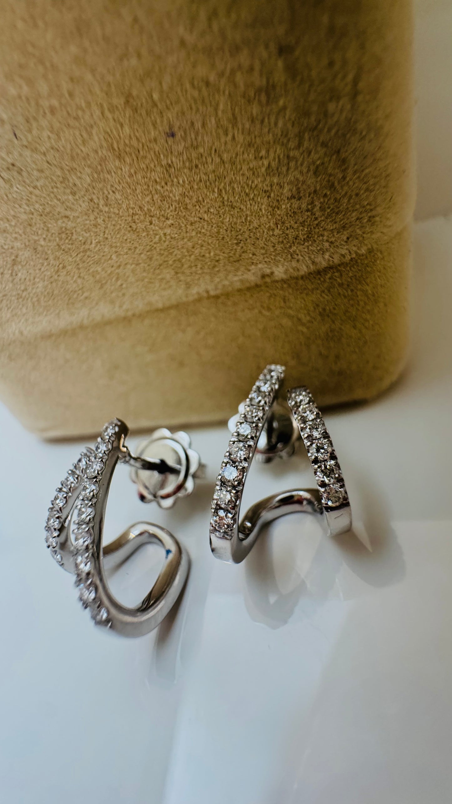 Orecchini Double Hug